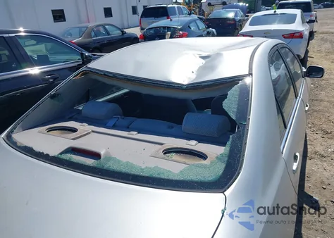 2004 Toyota Camry Le from USA, damaged, VIN 4T1BE32K24U280055